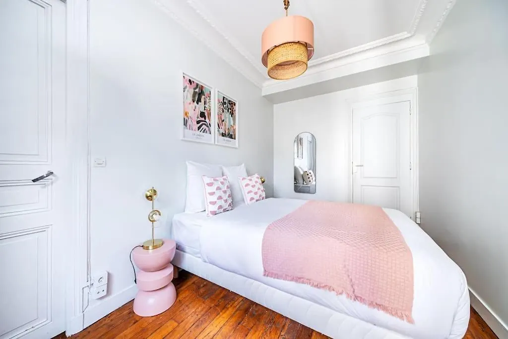 شقة Blue And Pink Flat Next Montparnasse - II باريس